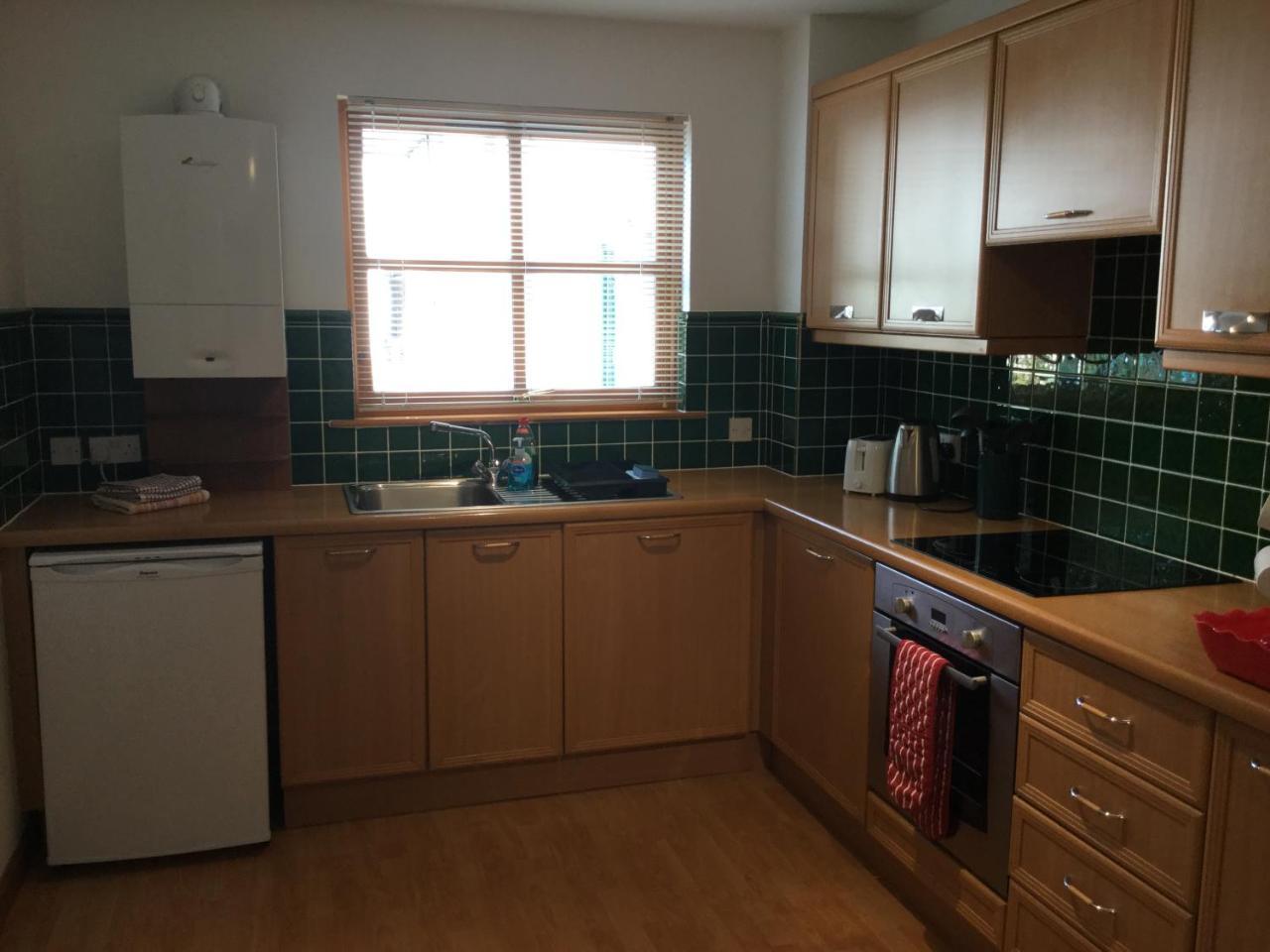 Two-Bedroom Apartment - Golf View Free Parking Inverness Kültér fotó